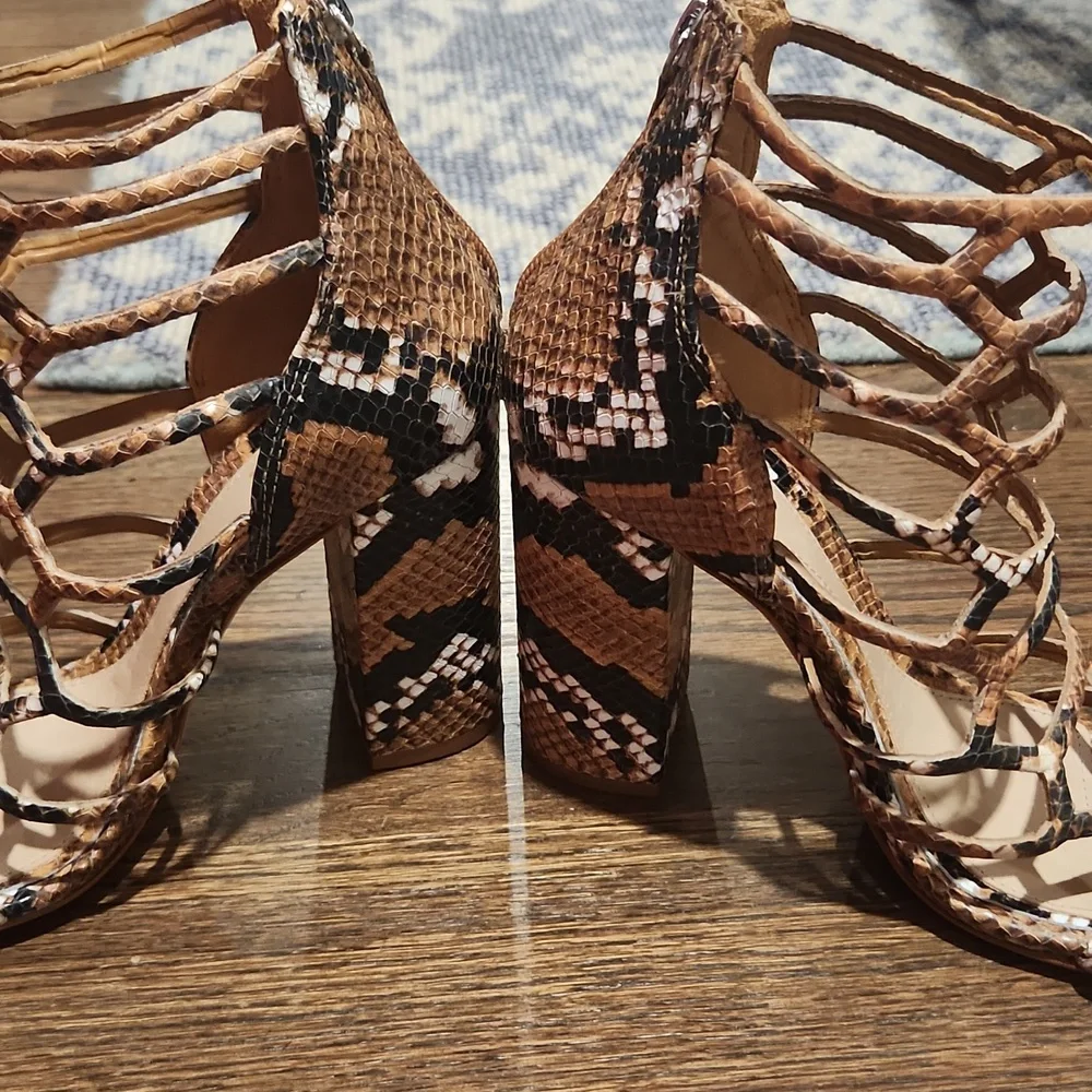 Schutz caged heeled sandal size 6.5 - Picture 2 of 5